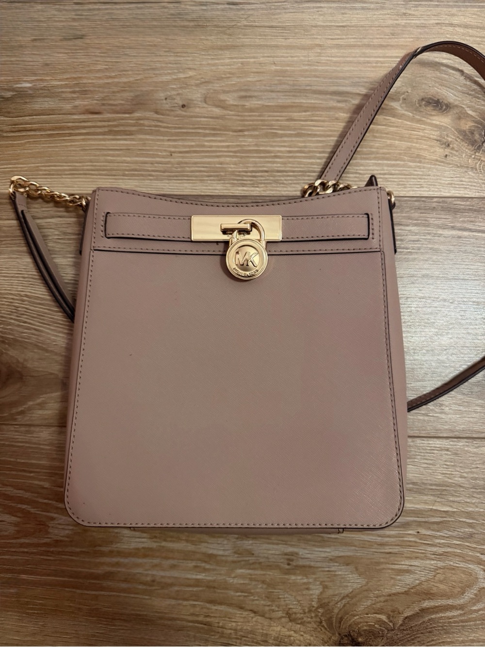 Michael Kors Saffiano Crossbody Bag in Dusty Pink with Gold Hardware